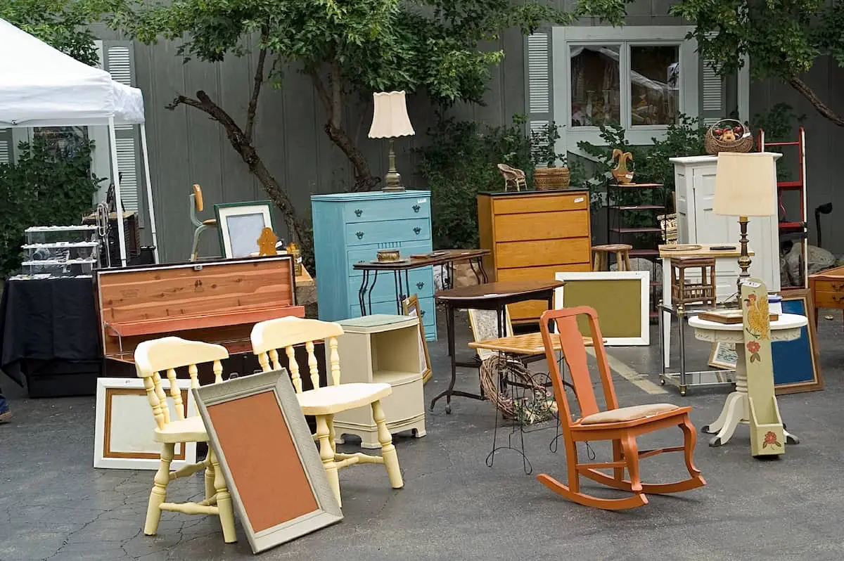 Tips For Buying Secondhand Furniture Online